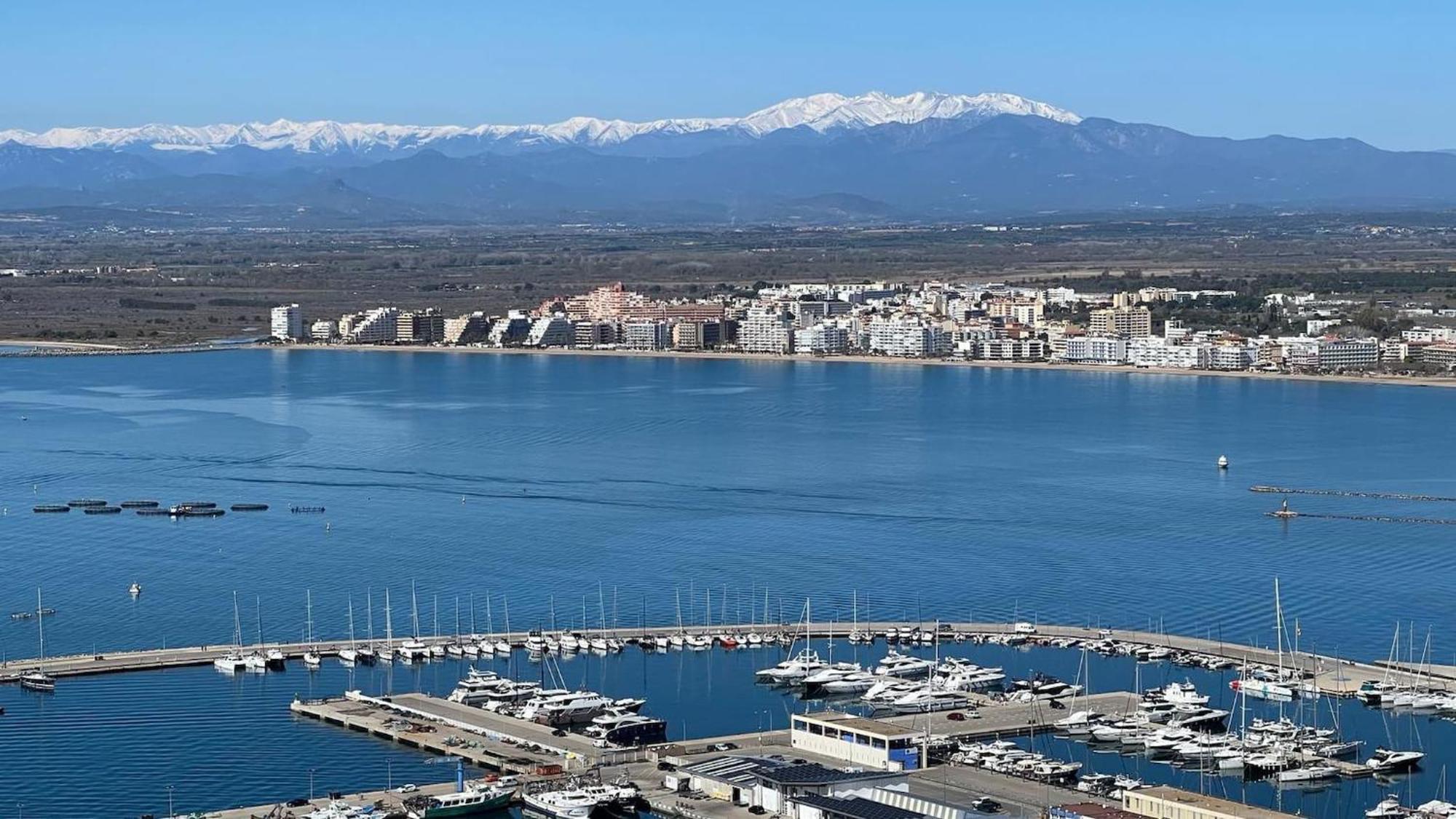 Apartamento Precioso piso con vistas espectaculares del mar Rosas Exterior foto